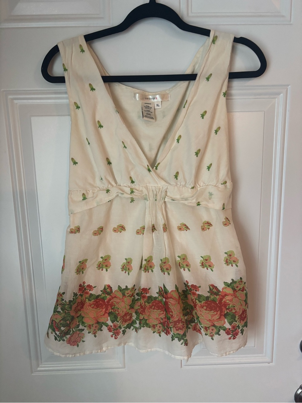 Studio M Cream V-Neck Tank with Coral and Green Floral Accents